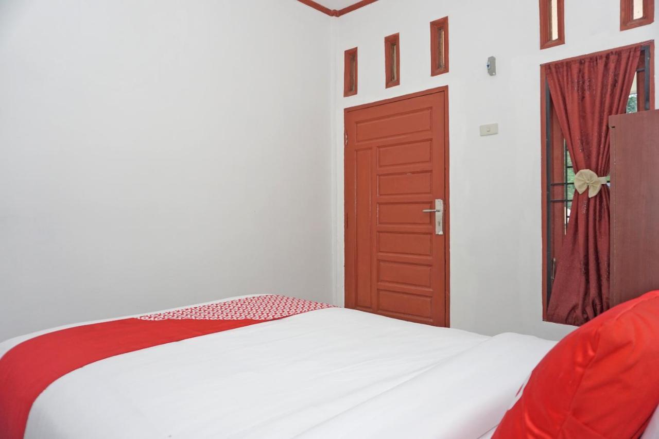 Oyo 2635 Ramos Inn Sinapuran Exteriér fotografie